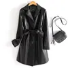 Abrigo de Cuero para Mujer Estilo Nuevo Haining, Longitud Media, Cuello de Solapa, Corte Ajustado, Elegante Gabardina, Al Por Mayor