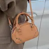 Bolso Pequeño Retro de Mano para Mujer 2025 Nuevo Bolso de Bolos de Gama Alta de Nicho Bolso de Hombro Único Cruzado de Moda