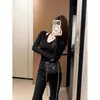 Chegou! Suéter de tricô com gola V espessa e decote torcido, uma camada base versátil e estilosa para mulheres, perfeito para outono e inverno