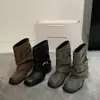 Chuyuji 2026 Novo Modelo Botas Femininas Cinzas de Cano Curto com Acabamento Desgastado, Salto Bloco Grosso, Fivela de Cinto, Caimento Solto, Botas Plissadas Empilhadas