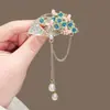 Broche de Esmalte em Forma de Leque Dobrável Estilo Chinês com Strass e Franjas, Broche Vintage para Casaco Qipao, Pingente de Pérola, Acessório de Broche de Borboleta