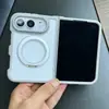 Adecuado para Apple 18 DUO, esta es una funda 2 en 1 para teléfono con una textura similar a la piel y un soporte plegable magnético.. Es una funda de teléfono con tacto de piel para el iPhone Duo