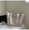 Bolsa de Gran Capacidad para el Trabajo y los Viajes Diarios para Mujeres 2025 Nuevo Bolso Tote de Moda Versátil Estilo Extranjero Bolso de Hombro Único Bolso de Axila Transfronterizo