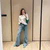 Jeans casuais de alta cintura Zedaijiai em denim, perna reta, levemente boca de sino, estilo outono, modelador e que aumenta a altura, confortável para mulheres