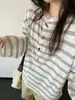 Camisa Henry estilo Miu con botones de cuerno, camiseta larga a rayas retro y casual holgada para mujer, nuevo estilo casual