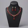 Conjunto de Joias de Casamento Nupcial de Alta Qualidade Europeu e Americano, Conjunto de Três Peças com Colar e Brincos de Strass e Pérola de Luxo Leve para Aniversário, Jantar para Mulheres