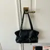Bolsa Grande de Capacidad para Viajes Casuales para Mujer, Bolso de Hombro y Axila de Alto Valor, Bolso Tote de Mano Estilo Relajado Nuevo 2026