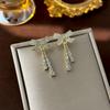 Brincos de pérolas temperamento da moda brincos de estilo socialite elegantes agulha de prata nicho design leve luxo brincos de alta qualidade atacado