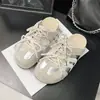 Zapatos de Entrenamiento Alemanes de Suela Gruesa de Nicho para Mujer, Nuevo Estilo Primavera/Verano 2026, Zapatos Deportivos Casuales de Punta Redonda, Mules Cerrados Bloque de Color