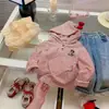 Sudadera de rayas para niña, ropa infantil de primavera y otoño, camiseta de manga larga, nuevo top elegante para bebé, camiseta básica, chaqueta