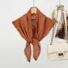 Bufanda Pequeña Retro de Color Bloqueo Estilo Coreano Nueva Bufanda de Algodón y Lino para Mujer Versátil de Encaje Triángulo Turbante Primavera y Otoño