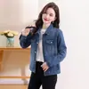 Foto real em estoque jaqueta jeans estilo Hong Kong para mulheres, versão coreana, top casual para baixinhas, jaqueta jeans estilo universitário e jeans