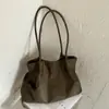 Bolso de Terciopelo Gamuzado para Mujer 2026 Nuevo Estilo Tendencia Otoño Retro Milanés Bolso Tote para el Trabajo Bolso de Hombro de Gran Capacidad