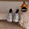 Botas de Cano Curto Infantis para Meninas Estilo Coreano Retrô Patchwork com Laço Modelo Novo Outono/Inverno 2025