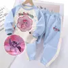 Traje infantil 2024 otoño e invierno chalecos forrados de polar para niñas ropa de dos piezas de dibujos animados gruesa para ocio infantil al por mayor moda