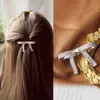 2024 Grampo de Cabelo de Liga com Strass Franja Lateral Presilha de Mola Estilo Coreano Clipe Superior Feminino Acessório de Cabelo Laço Fresco e Doce
