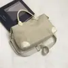 Bolso de mujer de gran capacidad, nuevo y moderno de verano 2026, ligero, para viajes cortos, bolso de hombro, bolso de mano versátil y bolso cruzado