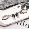 Clipe para Xale Europeu e Americano Retrô Clipe para Suéter Feminino Diamantado Fivela para Toalha de Seda Broche Anti-luz Clipe para Gola Lenço Acessórios de Liga