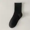Meias Pretas de Cano Médio para Mulheres, Verão e Primavera/Outono, Resistentes ao Odor, Meias Esportivas Brancas com Faixa, Meias 100% Algodão Masculinas, Atacado do Fabricante de Zhuji