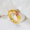 Anillo de Acero de Titanio y Oro de 18 Quilates con Diamante para Ojo Multicolor Brillante, Moderno y Sencillo, es un Popular Versátil y No Descolorante al por Mayor
