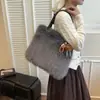Novas Bolsas de Pelúcia de Alto Padrão para Outono e Inverno para Mulheres, Bolsas Tote de Ombro com Aparência Sofisticada, Bolsas de Pelúcia, Bolsas da Moda e Estilosas