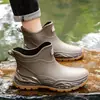 2026 Novas Botas de Chuva Curtas para Tornozelo Masculinas Antiderrapantes Resistentes ao Desgaste Sapatos de Pesca para Exterior Com Pelúcia Quente Impermeáveis Botas de Borracha Botas de Trabalho