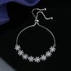 Pulsera Pequeña Fresca Elegante Chapada en Plata s925 Diamante Verde Nieve Ajustable con Cordón Joyería de Mano Flor de Gama Alta para Mujer