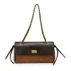 Bolso de hombro de gamuza con estampado de leopardo, simple, elegante y sofisticado, nuevo para el invierno 2026, de nicho para mujer