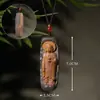 Pendente de Buda Amitabha em Madeira de Jujuba Fulminada com Incrustações de Madeira de Agarwood, com Lema de Seis Caracteres Gravado no Verso, Ornamento para Pendurar