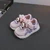 2026 Verano Nuevo Estilo Calados de Malla Individual Zapatillas de Bebé Transpirables Zapatos para Bebés Versátiles Zapatos para Niños Forrest Gump 5935