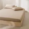 Protector de Colchón de Algodón Cepillado Grueso Estilo Minimalista Apto para la Piel Juego de Tres Piezas Algodón Puro Bloqueo de Color Estilo Protector de Colchón Súper Suave Ropa de Cama