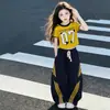 Conjunto de Verano para Niñas 2026 Nuevo Estilo para Niños Mayores, Pantalones Deportivos Holgados, Pantalones de Pierna Ancha Curvados de Manga Corta Conjunto de Dos Piezas Moderno