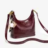 Bolsa Roja 2025 Nuevo Estilo Lujo Accesible Versátil Bolso de Madre Boda Bolso Cruzado Práctico Bolso para Banquete de Boda para Suegra