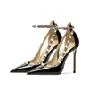 Tacones Altos con Remaches para Mujer Tacón de Aguja 2024 Nueva Llegada Sandalias de Vestir para Hombre Recortadas Punta Puntiaguda Color Nude con Hebilla