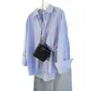 Nova Jaqueta Camisa de Manga Longa Azul Listrada com Gola Polo Estilo Europeu e Americano Transfronteiriça para Mulheres, Novo Modelo Primavera e Outono 2026, Caimento Regular nos Ombros