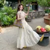 Moda Elegante de Encaje Bordado de Verano 2026 Nuevo Estilo Chino Blusa con Mangas Acampanadas y Conjunto de Falda de Moda
