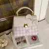 Bolsa Quadrada Pequena de Luxo Leve de Alta Qualidade para Mulheres, Estilo Novo Primavera 2026, com Design de Nicho, Bolsa de Ombro Único Transversal
