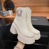Novedad Otoño e Invierno 2026 Botines Cortos Estilo V Frescos y Elegantes Estilo Británico Modernos Versátiles Punta Redonda Suela Gruesa Tacón Grueso Botas de Moda para Mujer