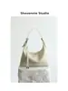 Bolsa Lancheira de Couro de Vaca de Primeira Camada Modelo Novo 2026, Bolsa Tote de Ombro Nicho, Bolsa de Ombro de Couro Genuíno de Alta Qualidade, Bolsa Transversal para Mulheres