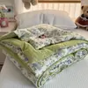 2026 Nuevo Estilo Sencillo Hilo Esponjoso de Dibujos Animados Colcha Individual de Verano Colcha de Aire Acondicionado para Dormitorio de Estudiante Lavable a Máquina Colcha Delgada de Verano