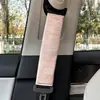 Novo apoio de cabeça e suporte lombar para carro 2026, apresentando um novo design criativo estilo chinês, uma almofada decorativa com laço e fita, e uma almofada para carro