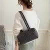 Bolso de almohada retro de gamuza con lunares para mujer, nuevo estilo 2026, versátil bolso de hombro, bolso de mano y bolso para el día a día