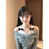 Suéter de Punto Gris con Lunares Off-shoulder Estilo Coreano para Mujer Diseño de Otoño Nicho Puntada de Encaje Corta Top Bonito