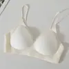 Sujetador Invisible sin Espalda con Escote Halter Grande en Forma de U, Base Invisible, Tirantes Finos Desmontables, Lencería para Mujer