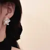 Pendientes de Metal con Forma de Corazón y Flor de Circonita Estilo Francés Super Hada con Acabado de Alta Gama, Diseño de Nicho Versátil, Pendientes Elegantes de Lujo Ligero