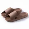Pantuflas de Exterior para Hombre 2026 Modelo Nuevo para Interior Hogar Silenciosas Baño Baño Ligeras de Suela Suave Pantuflas de Eva para Mujer