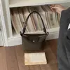 Bolso de Hombro Individual de Ante Retro 2026 Nuevo Estilo Nicho Versátil para el Trabajo Bolso Cruzado Correa de Hombro de Cuerda Retorcida Sensación de Alta Gama Bolso de Axila