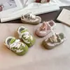 Novos Sapatos Infantis de Primavera e Outono Fofos com Laço de Rede Solado Macio Casual para Crianças Maiores, Tênis Forrest Gump