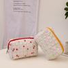 Estilo Japonés Oso Suave Crema Bolsa de Lápices Acolchada Floral Bolsa de Almacenamiento para Cosméticos y Artículos Varios Bolsa Pequeña Portátil para Viaje
