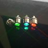 Suministro directo de fábrica luces LED llavero de cristal luces de colores luces monocromáticas rojo amarillo azul verde rosa morado luz blanca